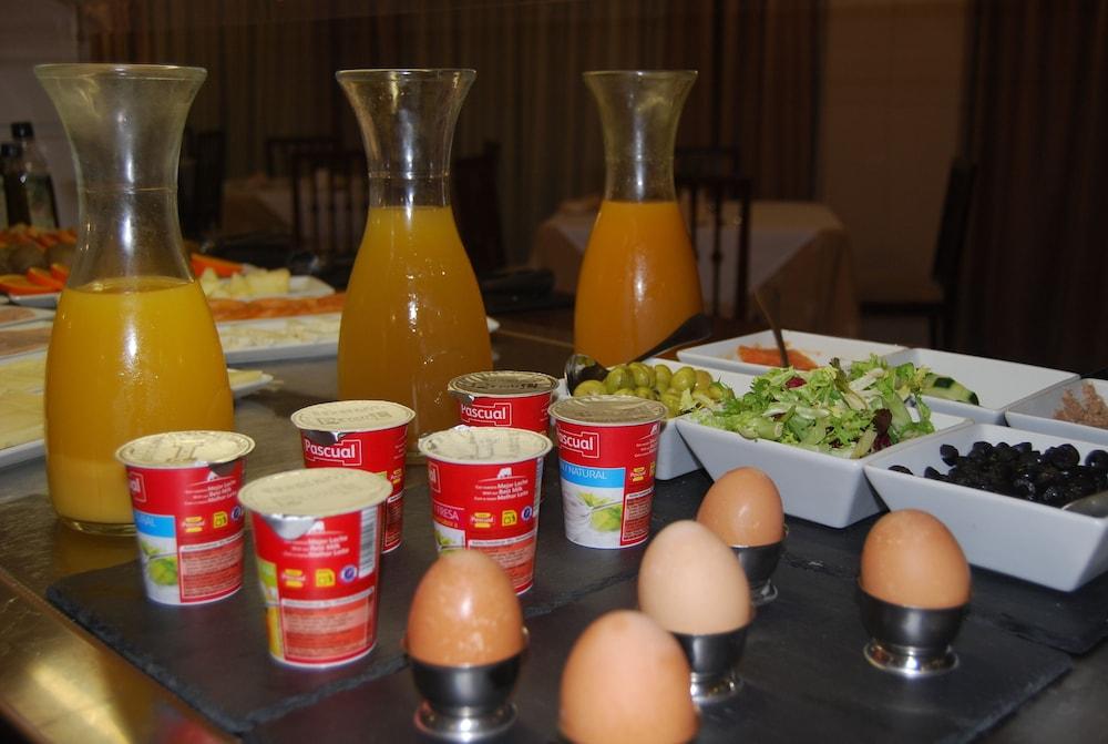Mir Octavio Hotel 4*